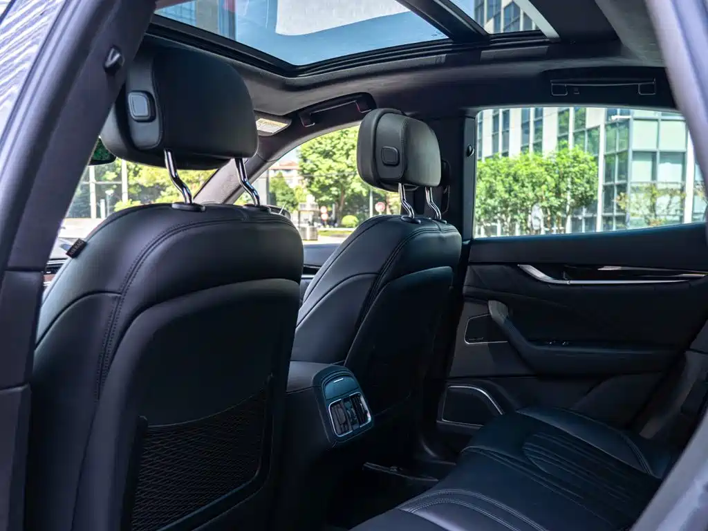 Maserati Levante — миниатюра 17