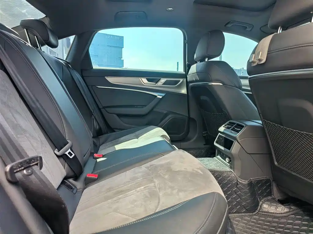 Audi A6L — миниатюра 6