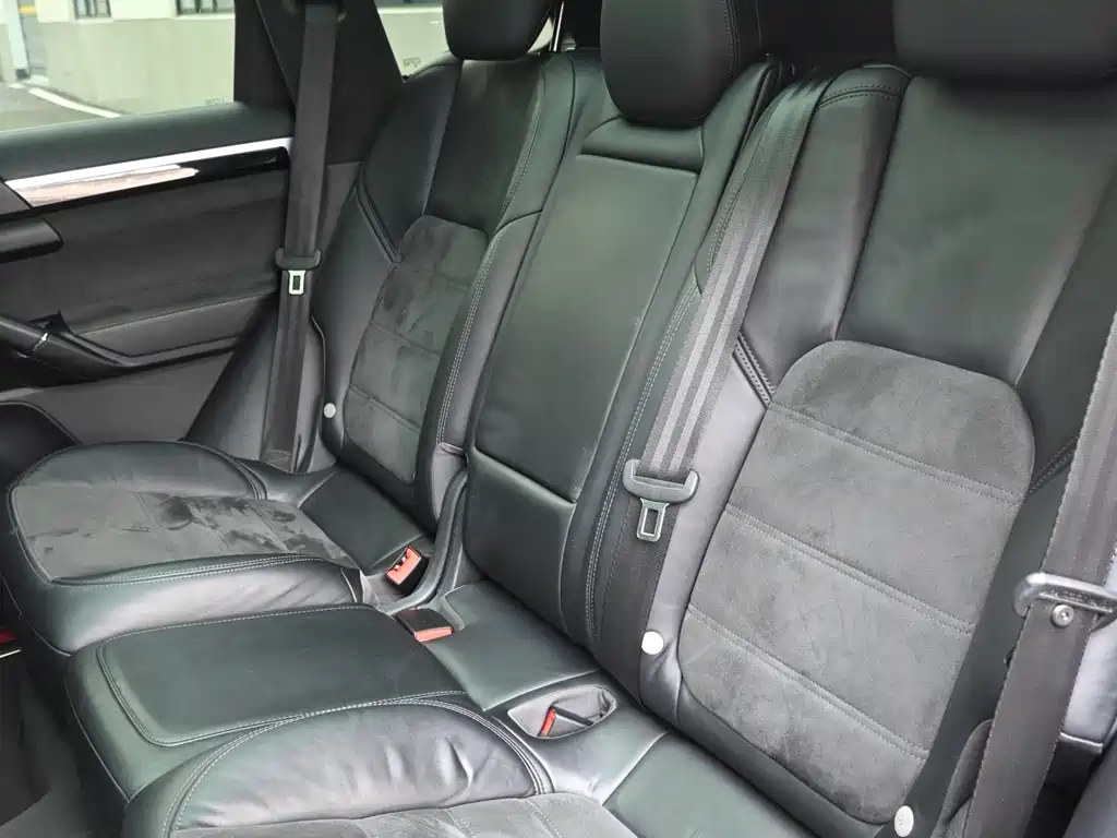Porsche Cayenne — миниатюра 19