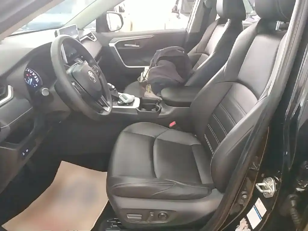 Toyota Wildlander — миниатюра 20