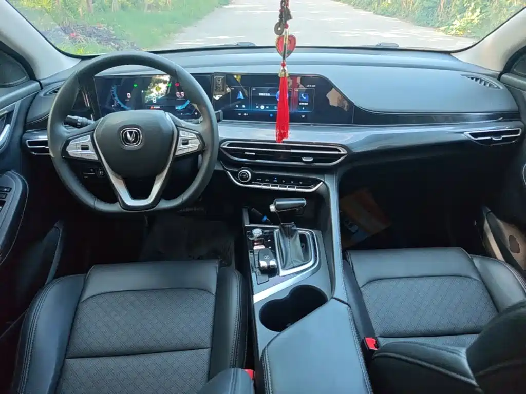 Changan Eado — миниатюра 10