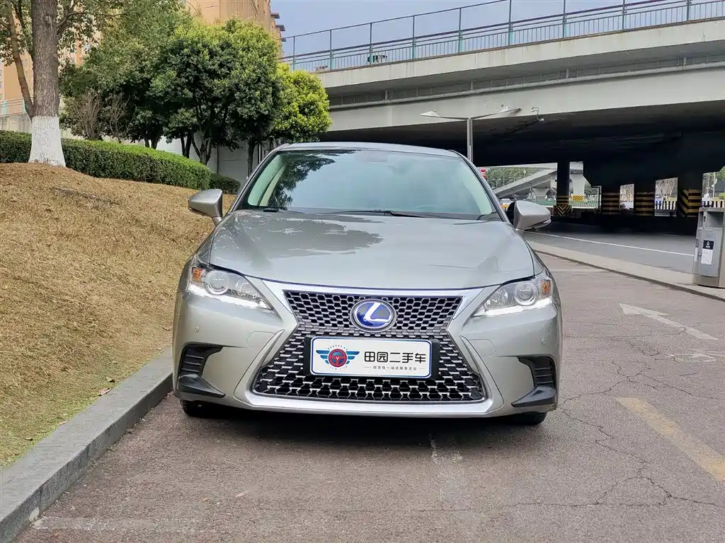LEXUS CT