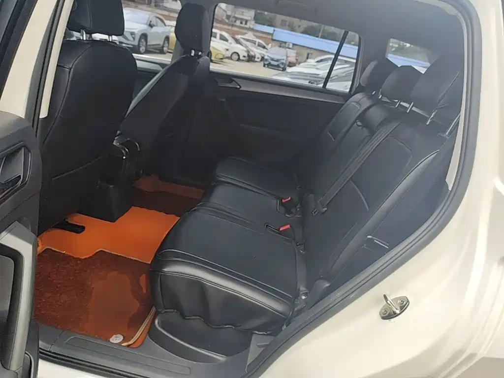 Volkswagen Tiguan L — миниатюра 17
