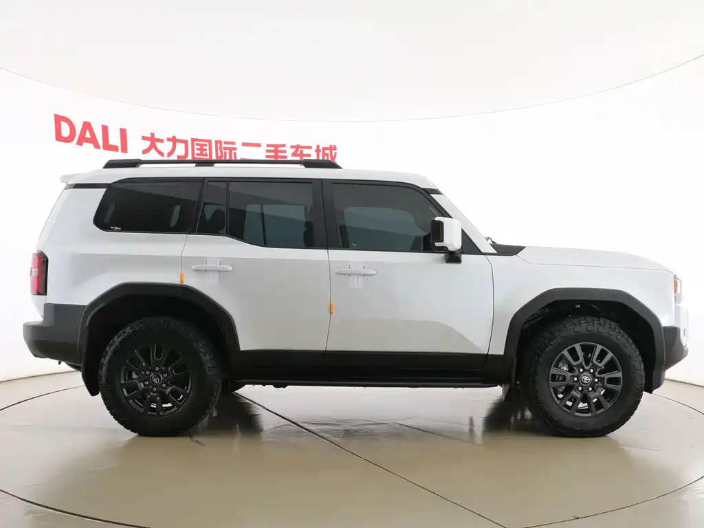Toyota Prado — миниатюра 12