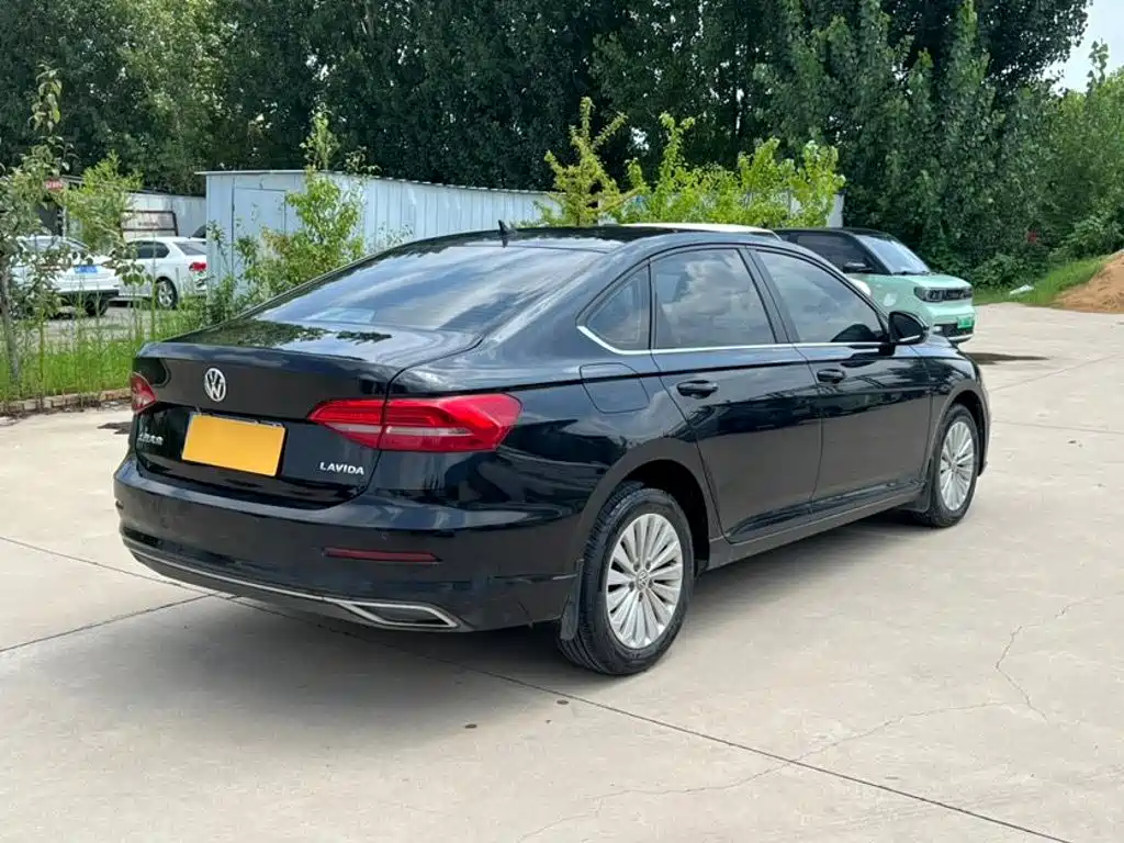 Volkswagen Lavida — миниатюра 8