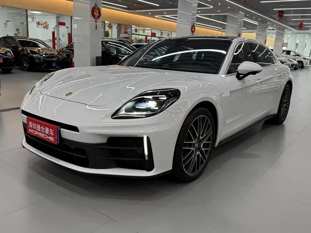 Купить Porsche Panamera