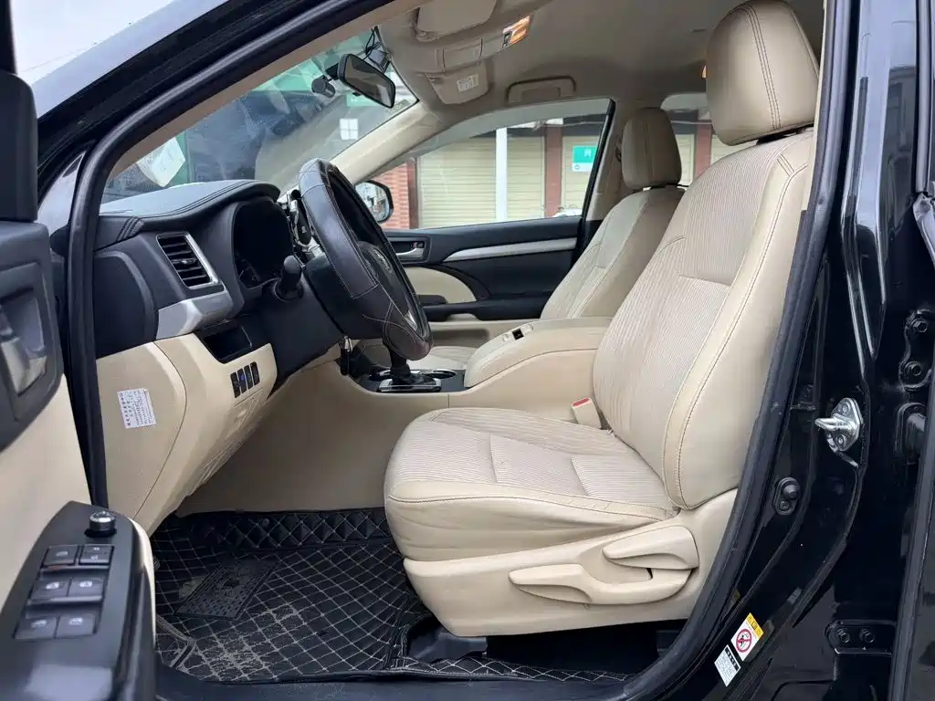 Toyota Highlander — миниатюра 3