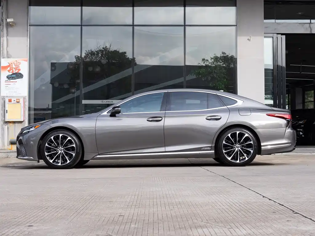 Lexus LS 2021 500h Executive