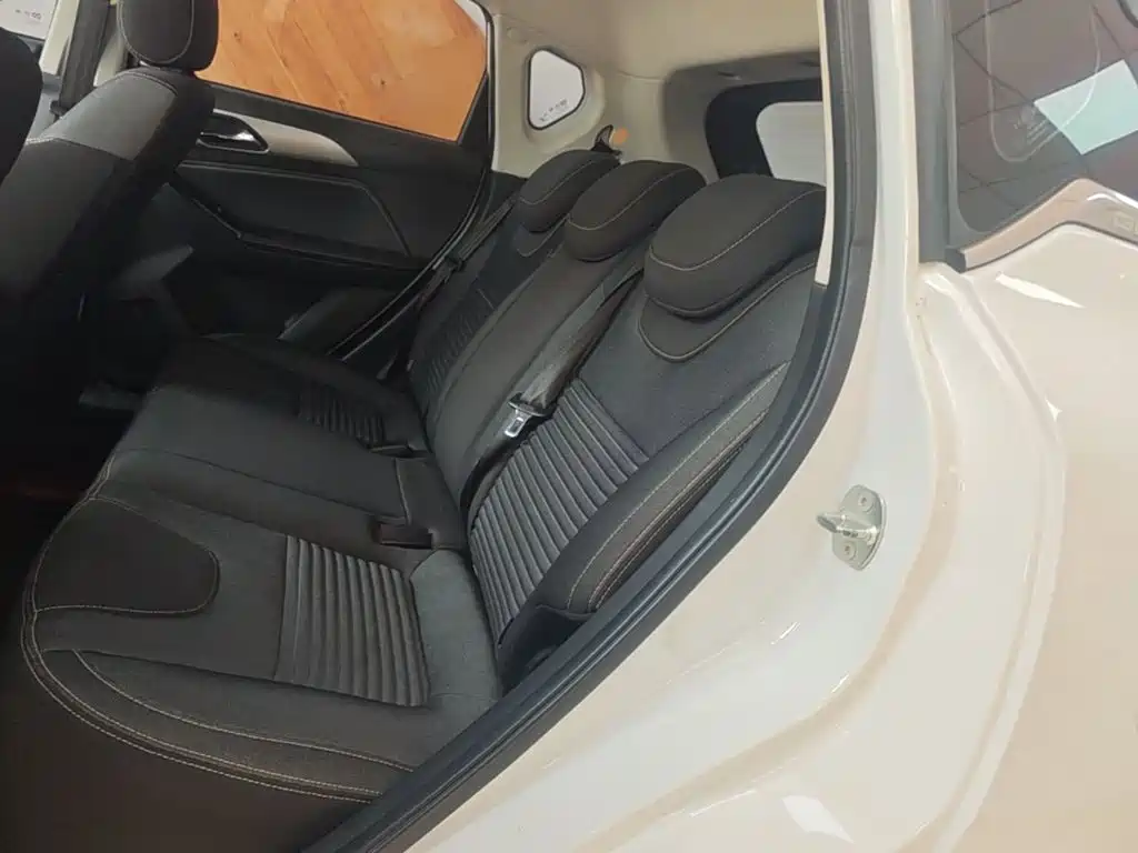 BAIC X3 — миниатюра 17