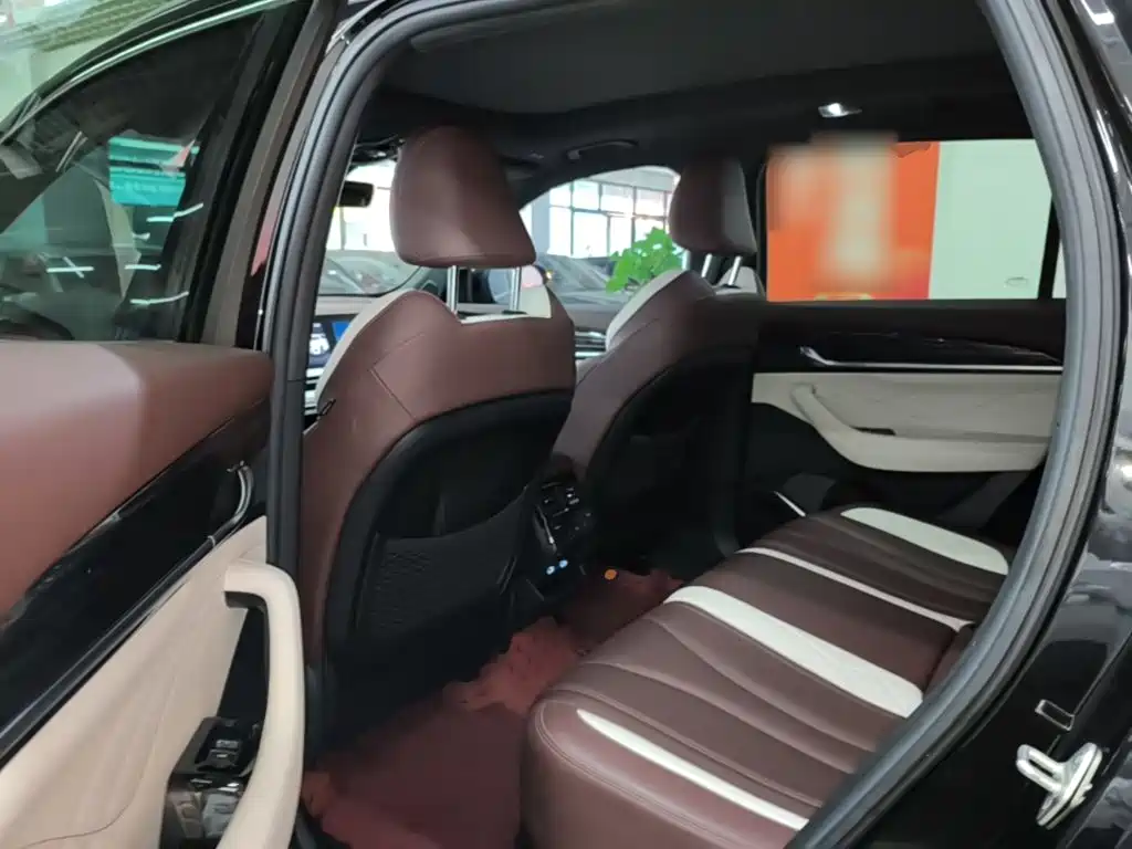 Geely Xingyue L — миниатюра 17