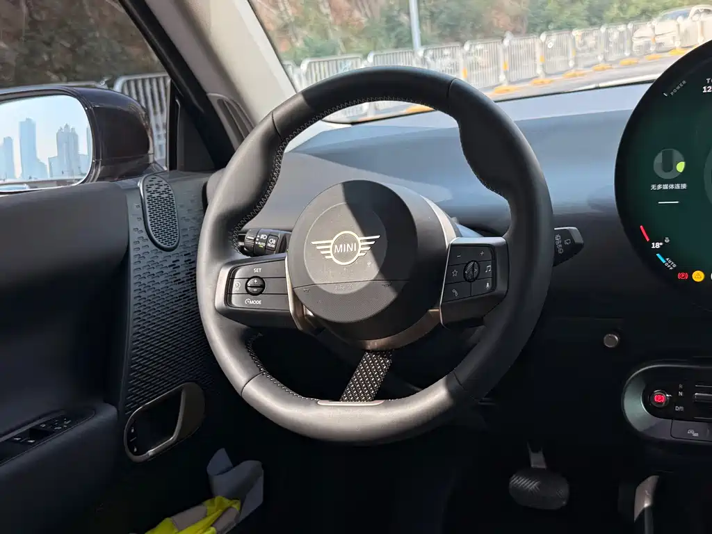 MINI ELECTRIC  COOPER