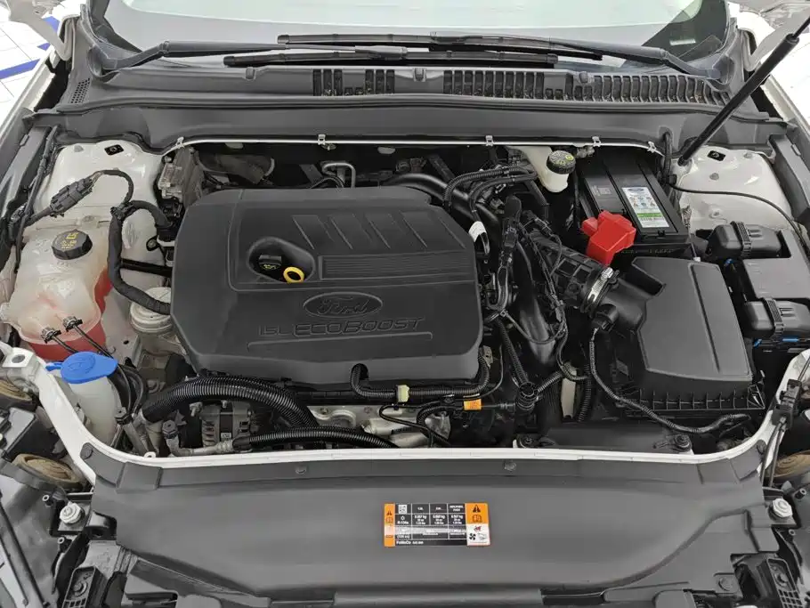 Ford Mondeo — миниатюра 10