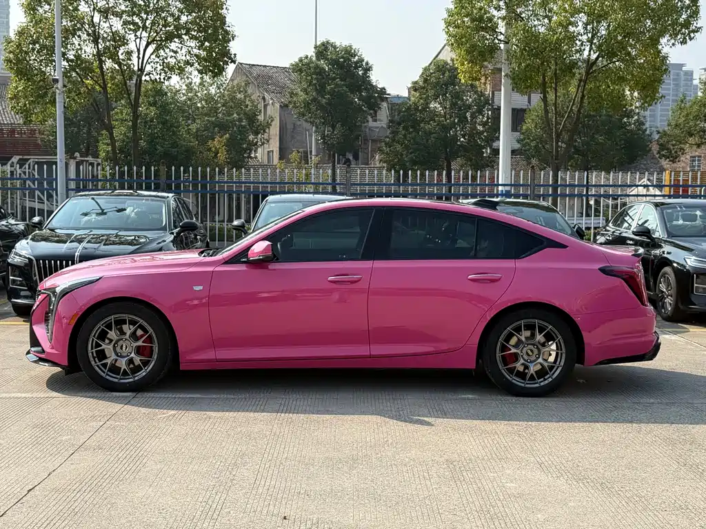 Cadillac CT5 — миниатюра 4