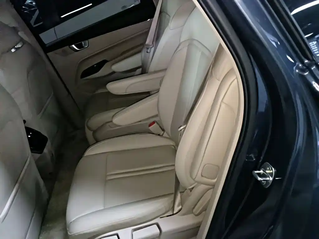Wuling Victory — миниатюра 17