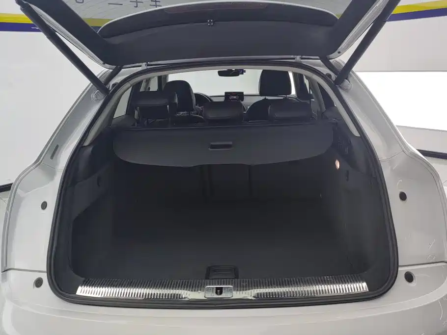 Audi Q3 — миниатюра 4