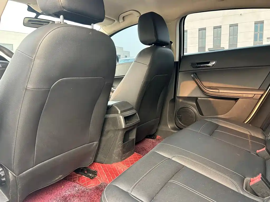Qoros Qoros 3 — миниатюра 6