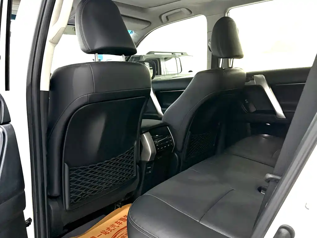 Toyota Land Cruiser Prado 2018 3.5L AT TX-L