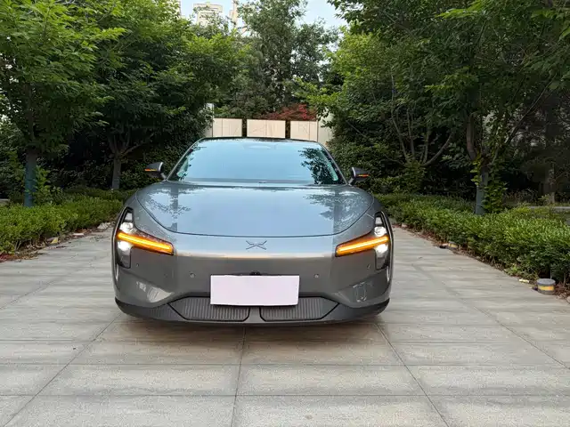 2025 Xpeng Mona M03