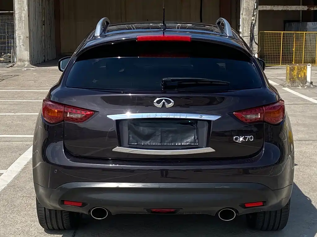 Infiniti QX70 — миниатюра 6
