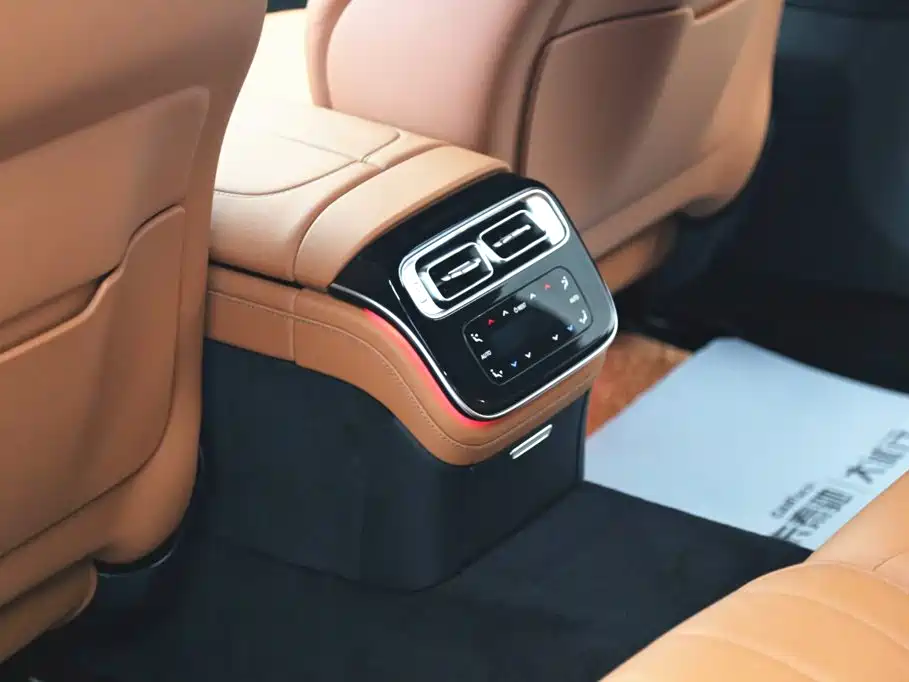Mercedes-Benz S-Class — миниатюра 20