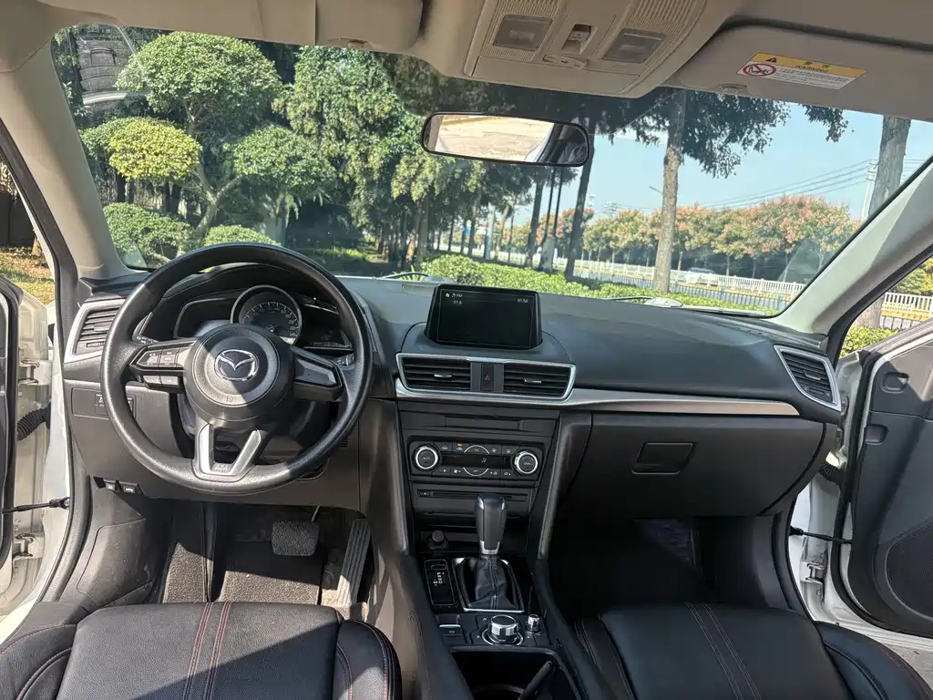 Mazda 3 Axela — миниатюра 10