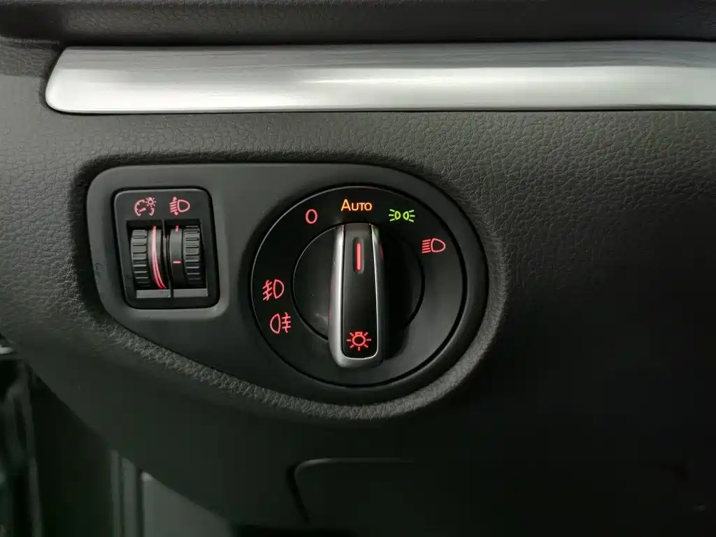 Volkswagen Sharan — миниатюра 21