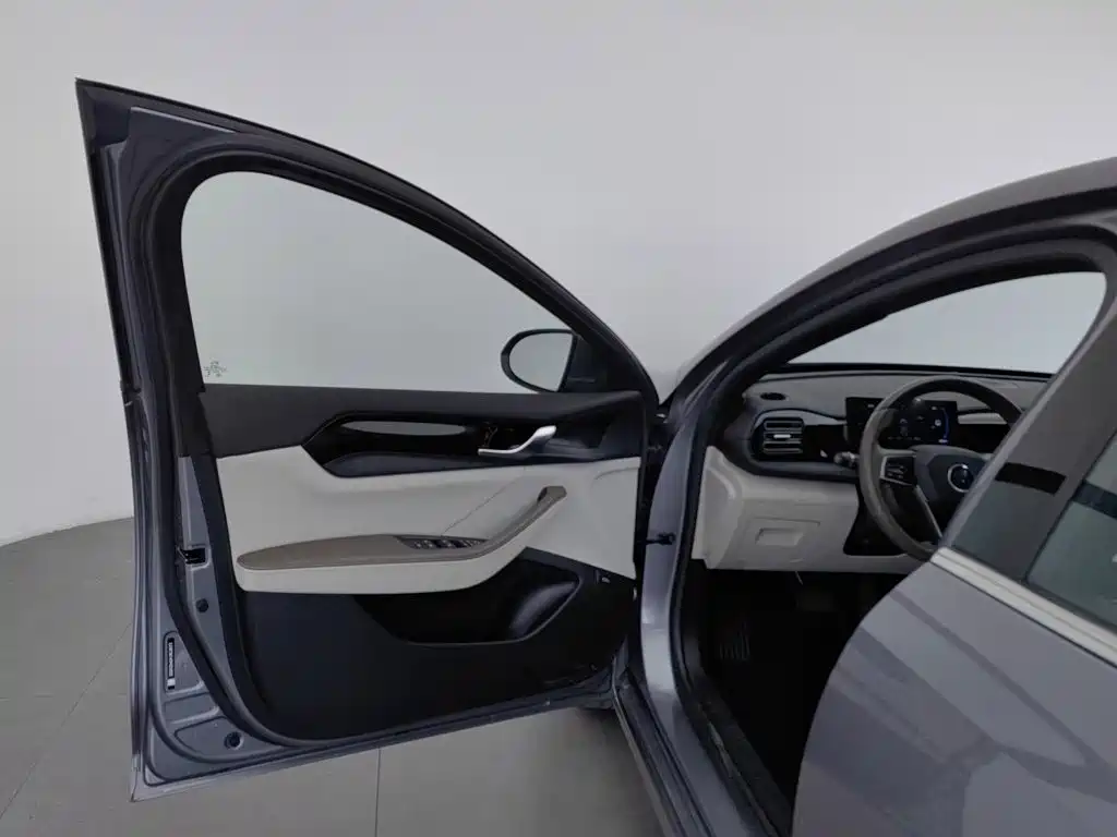 BYD Qin PLUS — миниатюра 8