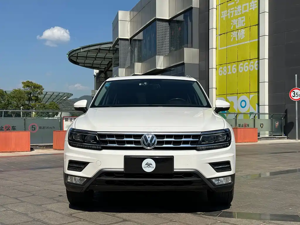 Volkswagen Tiguan L — миниатюра 2