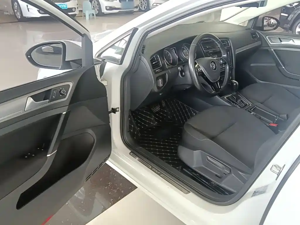 Volkswagen Golf — миниатюра 16