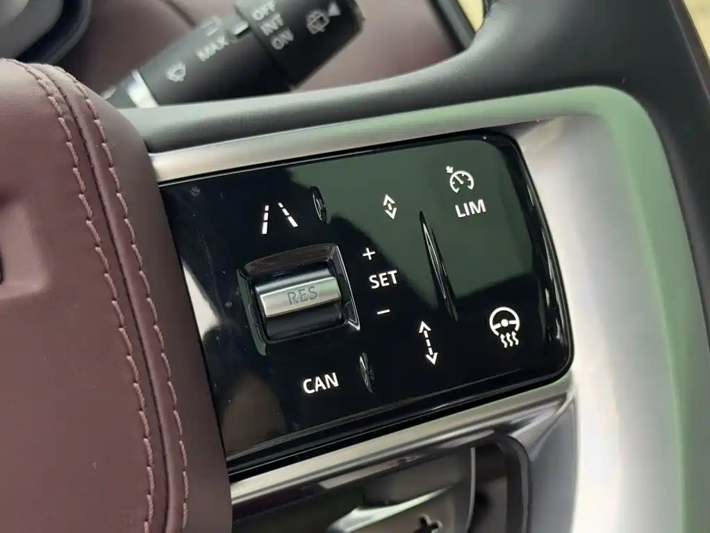Land Rover Range Rover — миниатюра 21