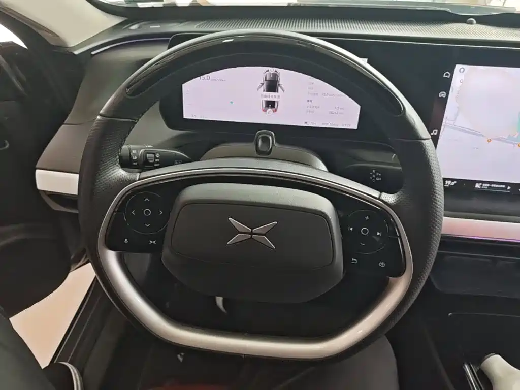 XPeng P7 — миниатюра 11