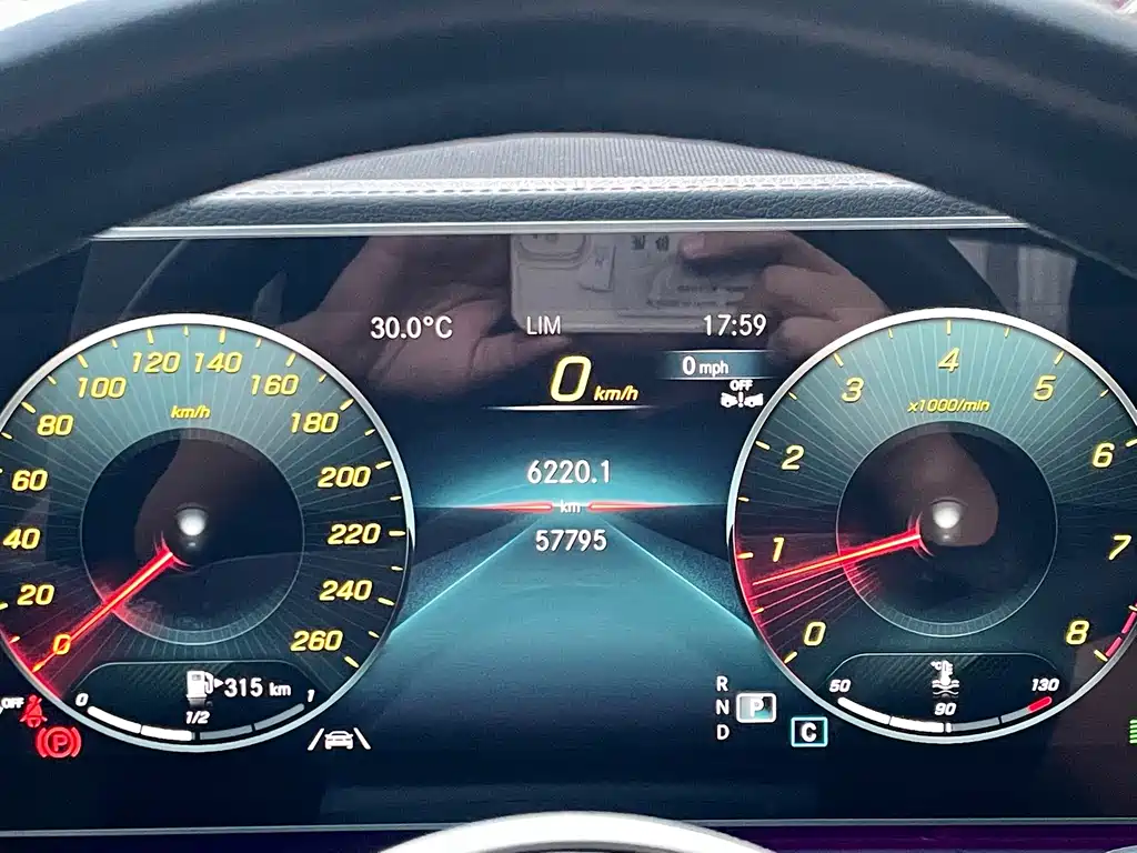 Mercedes-Benz GLE (Import) — миниатюра 9