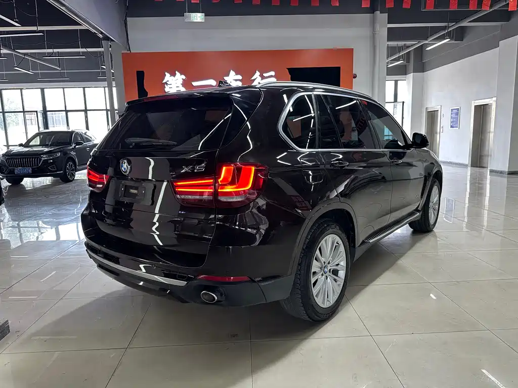 BMW X5 (Import) — миниатюра 3