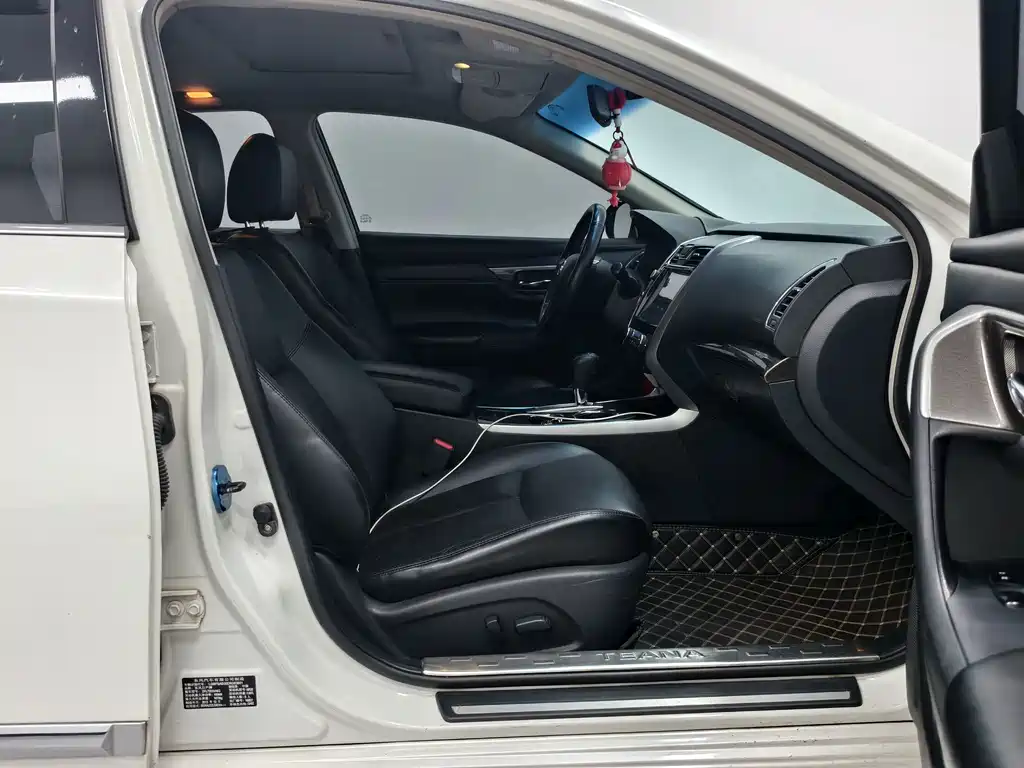 Nissan Teana — миниатюра 13