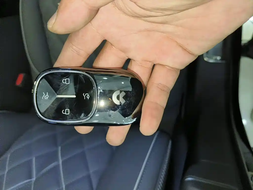 NIO ES8 — миниатюра 9