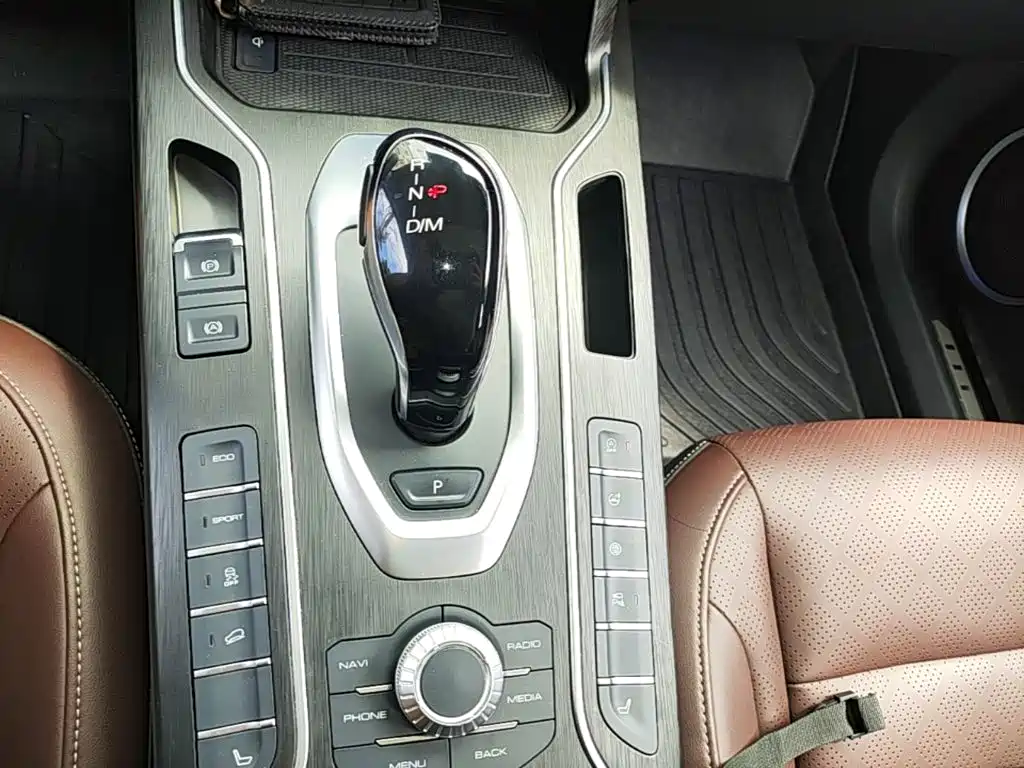 Wey Wey VV6 — миниатюра 14