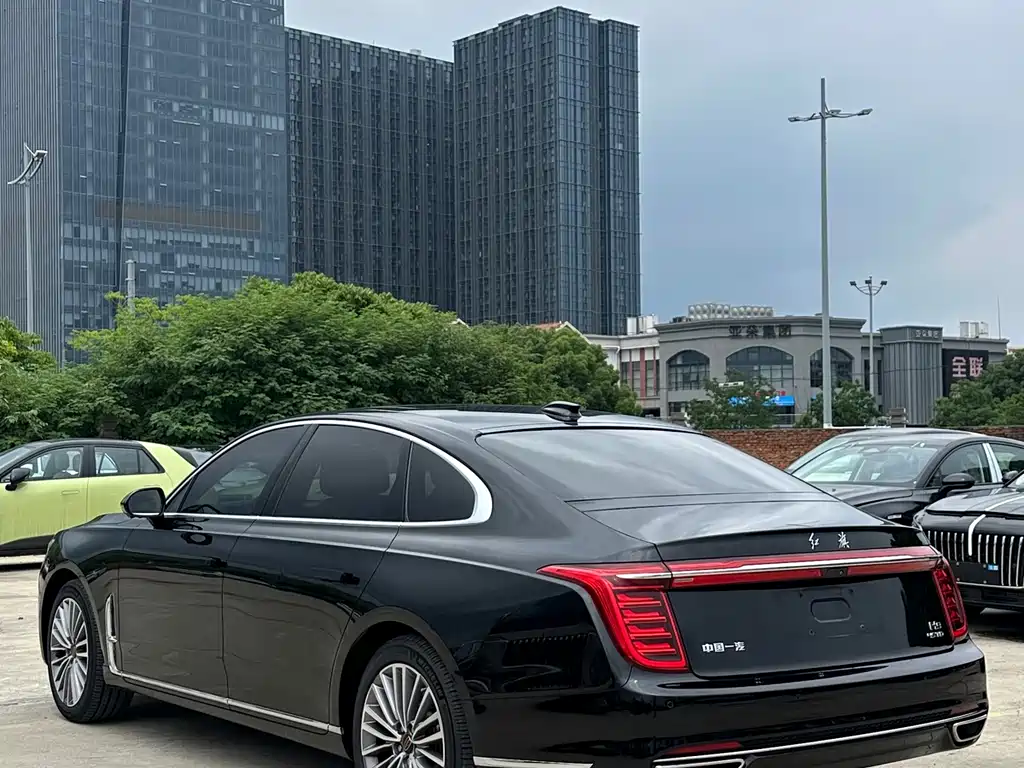 Hongqi H9 2020 2.0T