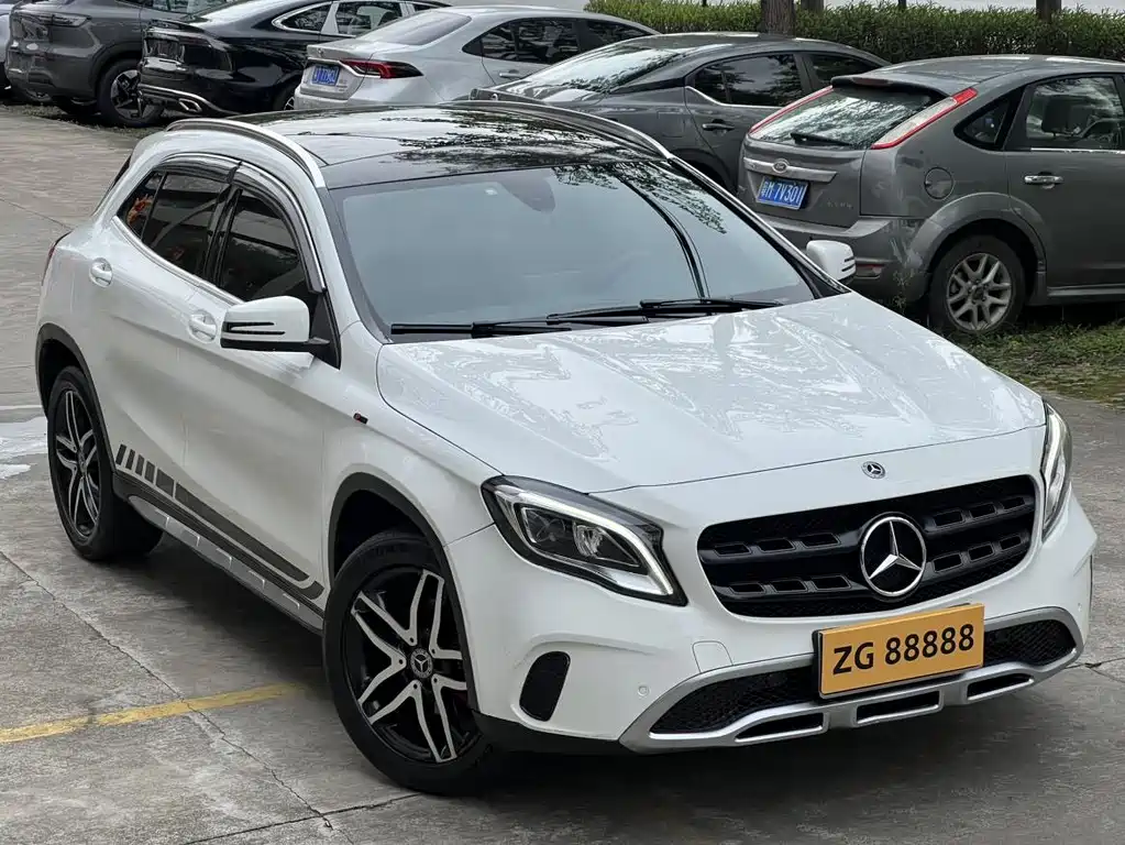 Mercedes-Benz GLA — миниатюра 3