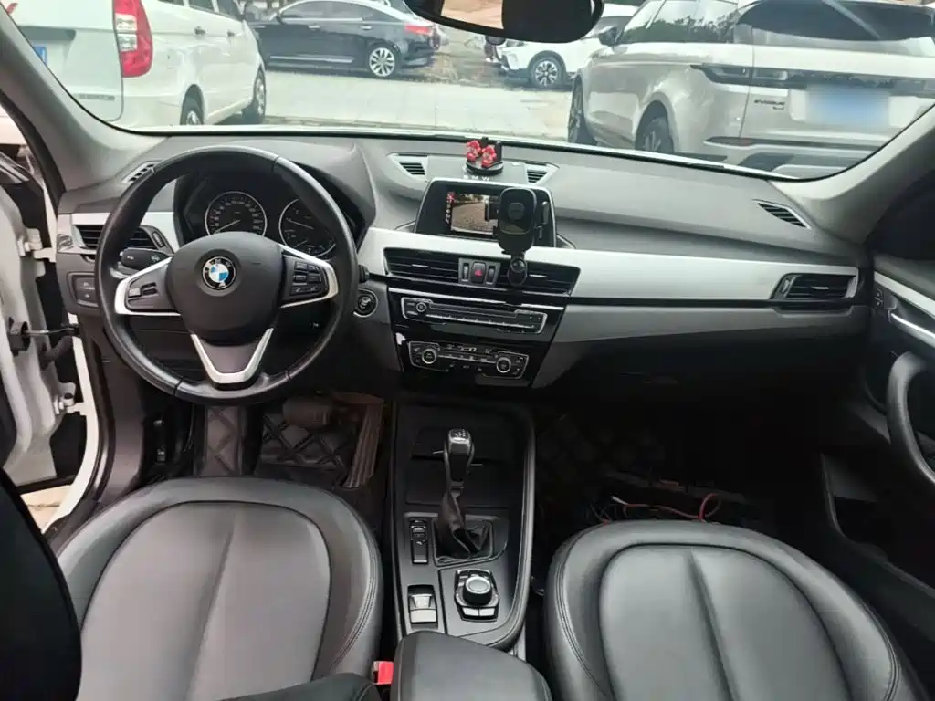 BMW X1 — миниатюра 10