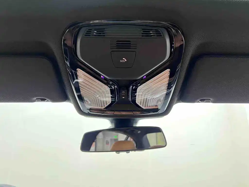 BMW 5 Series — миниатюра 18
