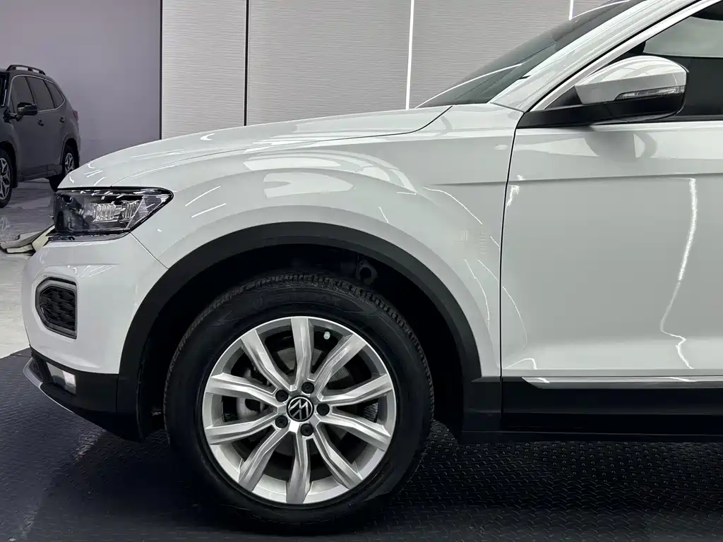 Volkswagen T-Roc — миниатюра 7