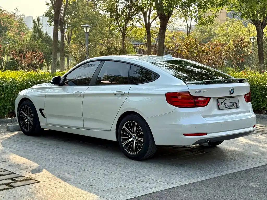BMW 3 Series GT — миниатюра 6