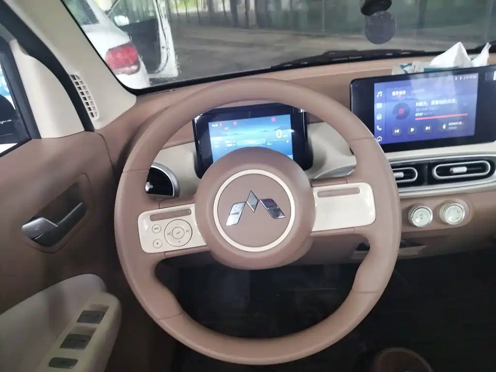 Wuling Mini EV MINIEV 2025 Premium +