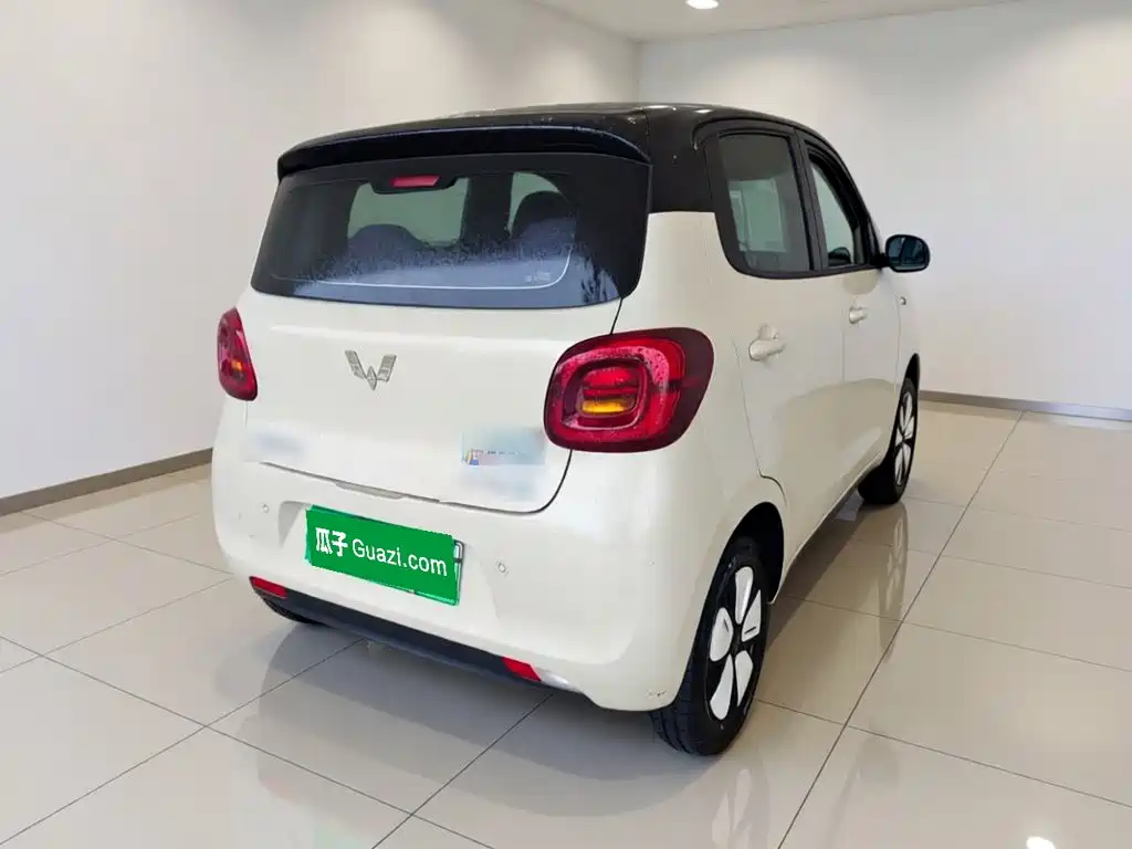 Wuling Mini EV MINIEV 2025 Premium +