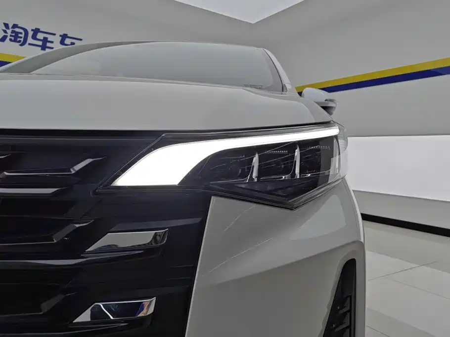 GAC Motor Trumpchi M6 — миниатюра 5