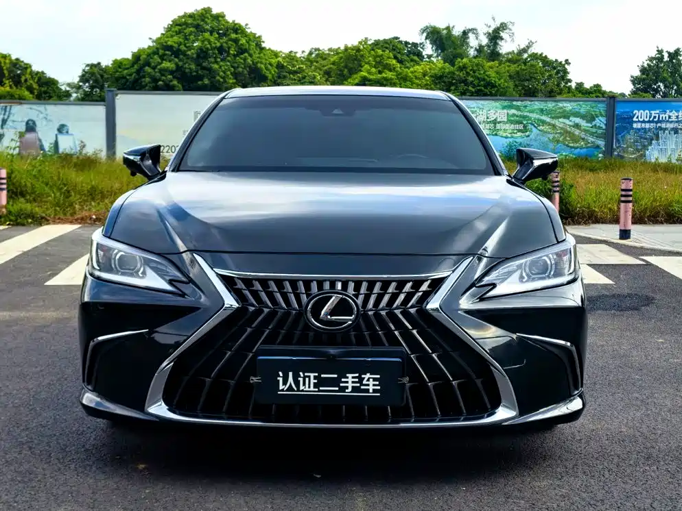Lexus ES — миниатюра 2