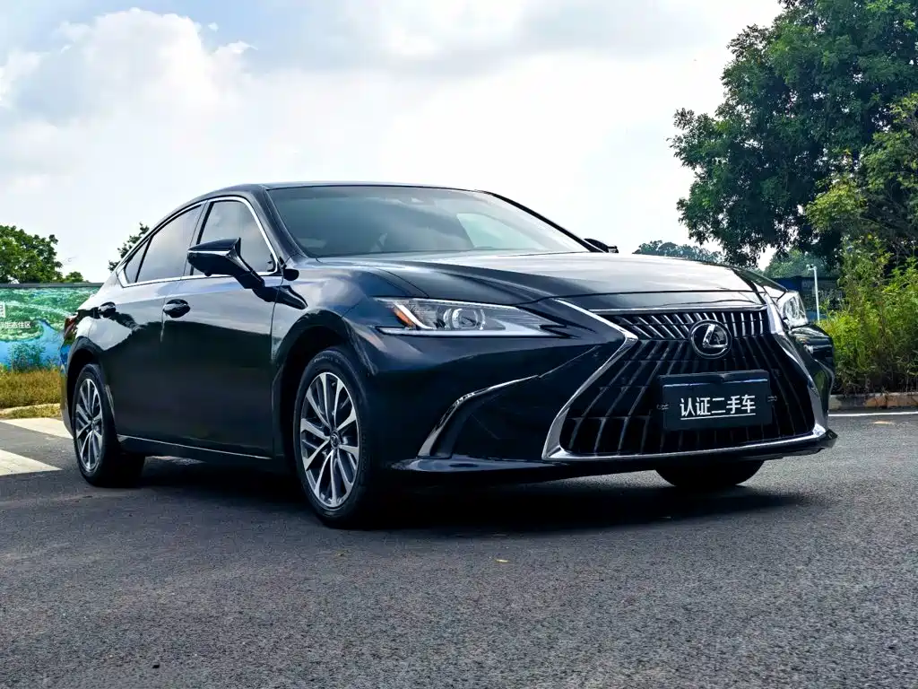 Lexus ES — миниатюра 3