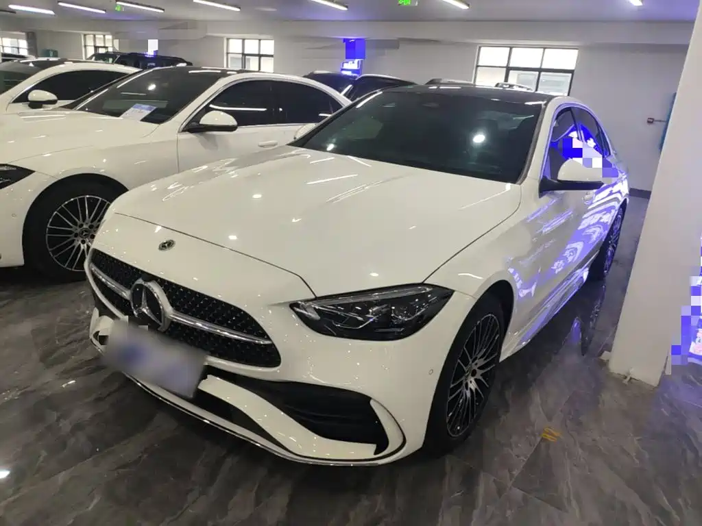 Mercedes-Benz C-Class — миниатюра 2