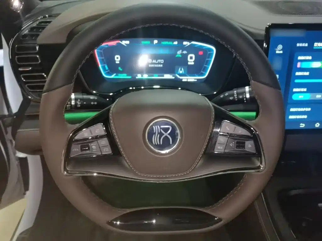 BYD Han — миниатюра 11