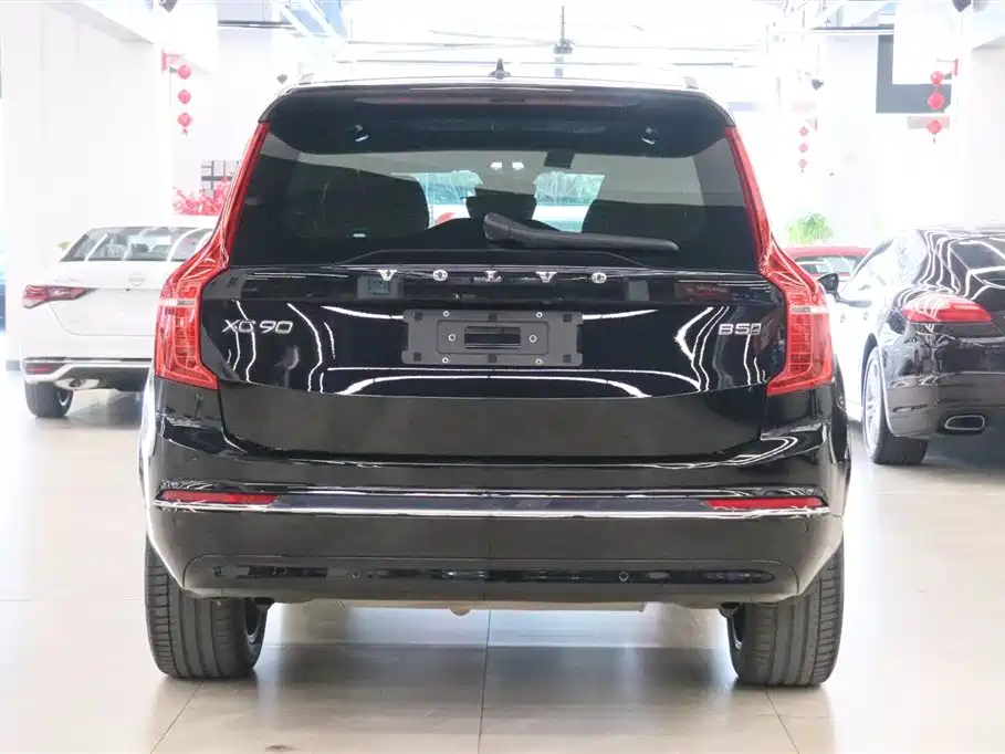 Volvo XC90 2024 B5 Luxury 5 мест